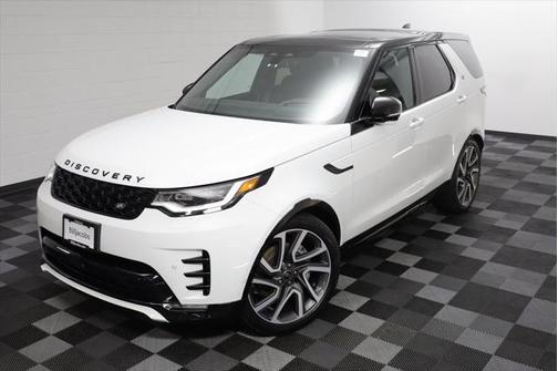 2025 Land Rover Discovery P300 Dynamic SE