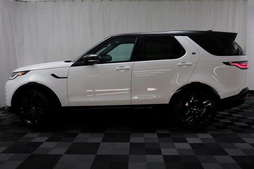 2025 Land Rover Discovery P360 Dynamic SE