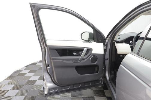 Eiger Grey Metallic 2020 Land Rover Discovery Sport SE