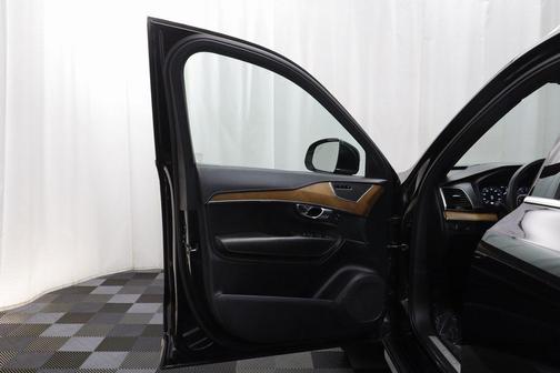 2017 Volvo XC90 T6 Inscription