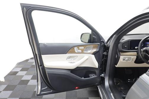 Gray 2024 Mercedes-Benz GLE 450 4MATIC