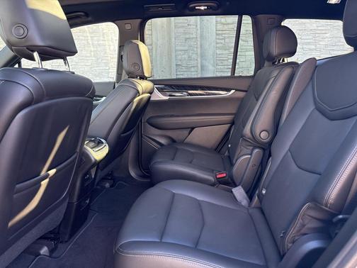 2025 Cadillac XT6 Premium Luxury AWD