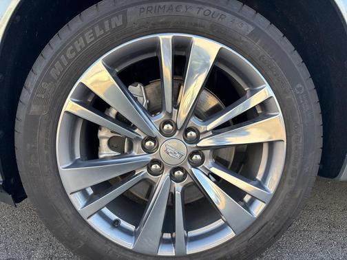 2025 Cadillac XT6 Premium Luxury AWD