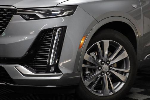 2025 Cadillac XT6 Premium Luxury AWD