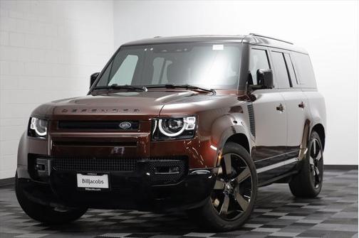 2025 Land Rover Defender 130 P400 X-Dynamic SE