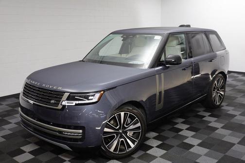 2025 Land Rover Range Rover P550e SE