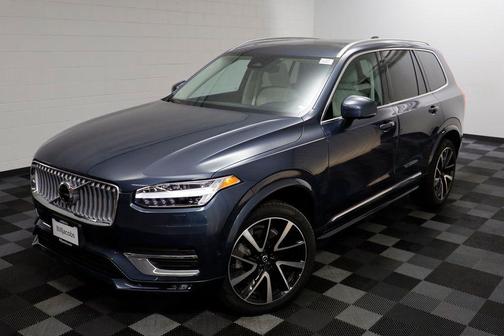 2024 Volvo XC90 B6 Plus Bright Theme 7-Seater