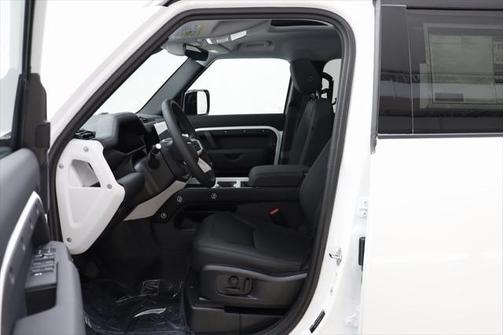 2025 Land Rover Defender S