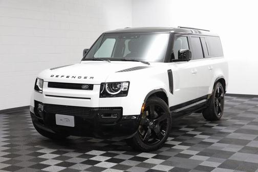 2025 Land Rover Defender 130 P400 X-Dynamic SE