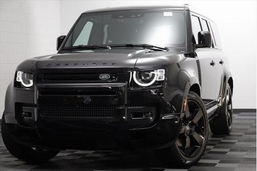2025 Land Rover Defender 130 P400 X-Dynamic SE