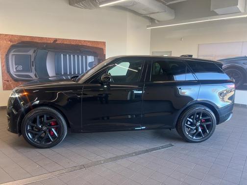 2023 Land Rover Range Rover Sport SE
