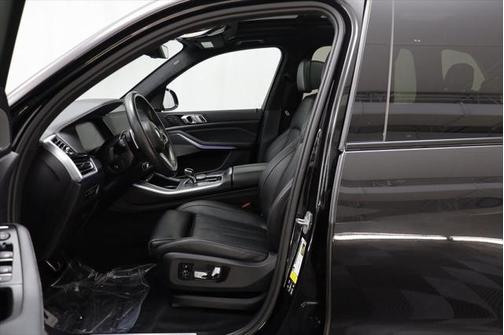 2020 BMW X5 M50i
