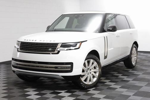 2025 Land Rover Range Rover SE