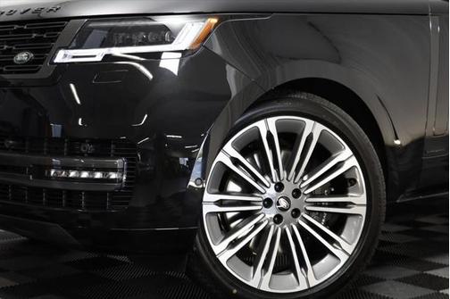 2025 Land Rover Range Rover Autobiography