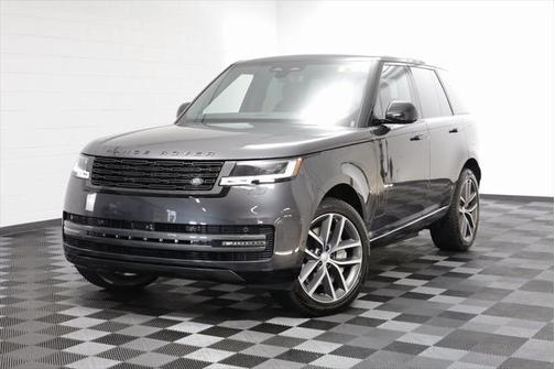 2025 Land Rover Range Rover SE