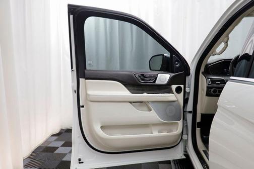 2020 Lincoln Navigator Black Label