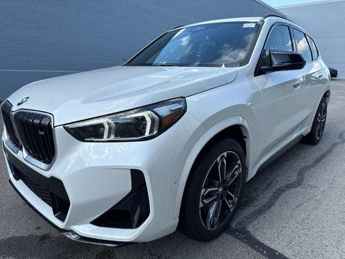 White Metallic 2025 BMW X1 M35i