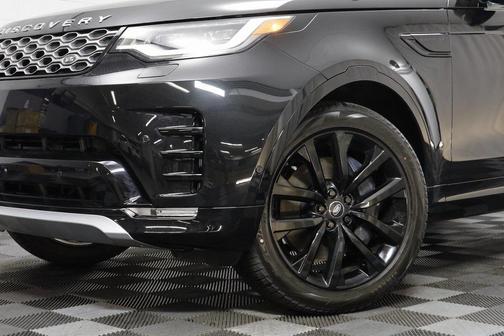 2026 Land Rover Discovery Tempest Edition