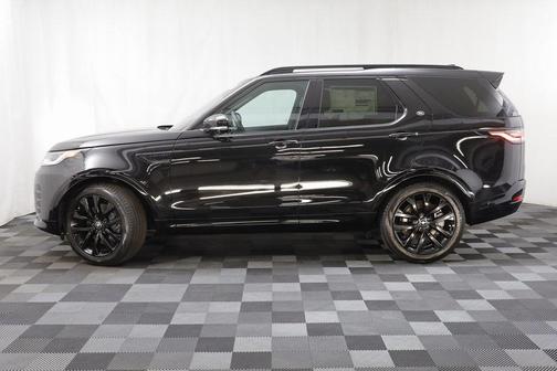 2026 Land Rover Discovery Tempest Edition