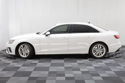 2022 Audi A4 45 S line Premium Plus