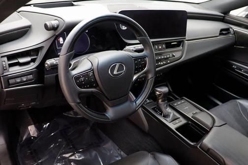 2022 Lexus ES 350 Ultra Luxury