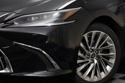 2022 Lexus ES 350 Ultra Luxury