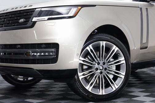2025 Land Rover Range Rover P530 SE