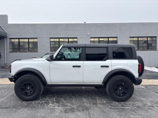 2022 Ford Bronco Black Diamond