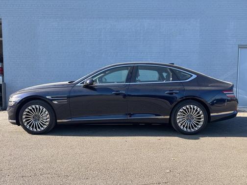 2024 Genesis Electrified G80 Advanced