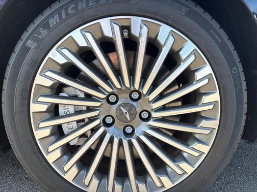 2024 Genesis Electrified G80 Advanced