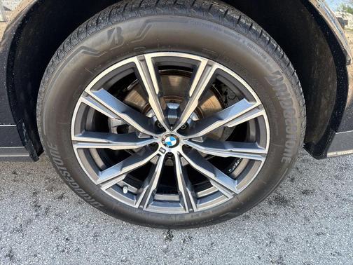 Blue Metallic 2024 BMW X6 xDrive40i