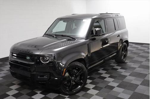 2025 Land Rover Defender X-Dynamic SE