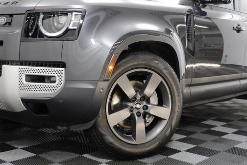 2025 Land Rover Defender 110 P400 S