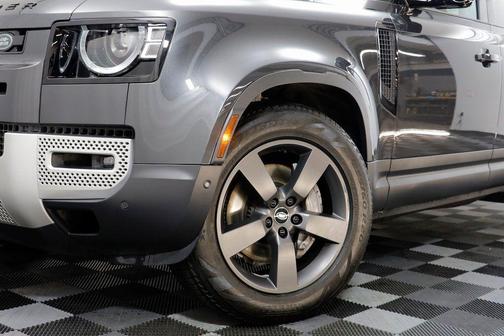 2025 Land Rover Defender 110 P400 S