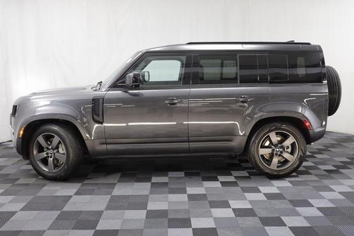 2025 Land Rover Defender 110 P400 S