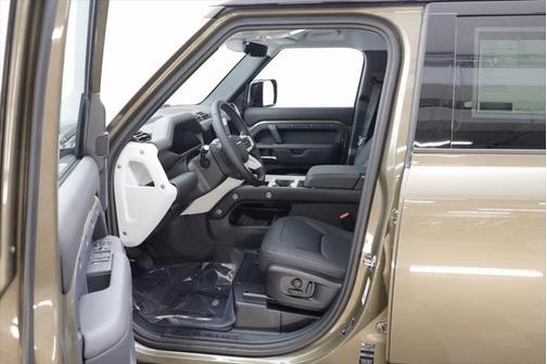 2025 Land Rover Defender S