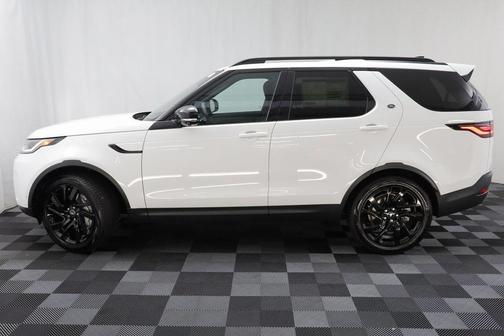 Fuji White 2025 Land Rover Discovery P300 S