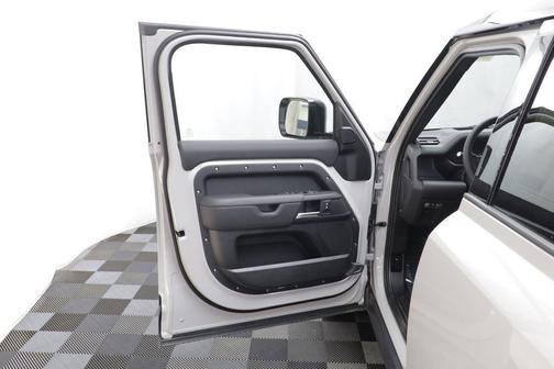 Borasco Grey Metallic 2026 Land Rover Defender S