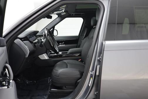 Grey 2026 Land Rover Range Rover P400 SE 7 Seat