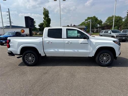 2025 Chevrolet Colorado WT