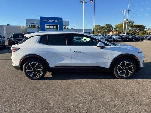 2026 Chevrolet Equinox EV LT 2