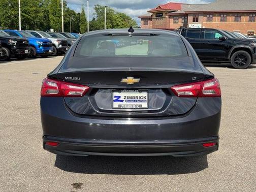 2022 Chevrolet Malibu LT
