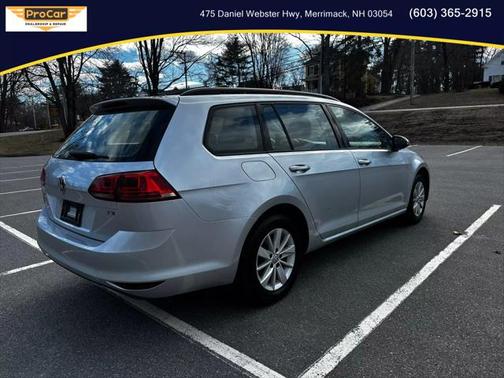 2016 Volkswagen Golf SportWagen TSI S 4-Door