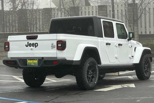 2025 Jeep Gladiator Sport