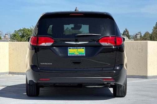 Diamond Black 2026 Chrysler Voyager LX