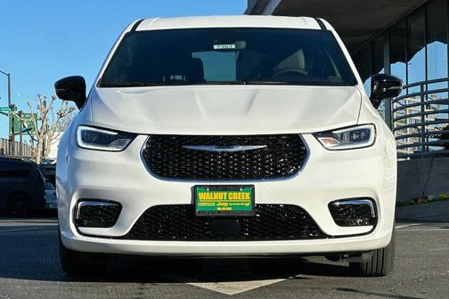 2025 Chrysler Pacifica Hybrid Select