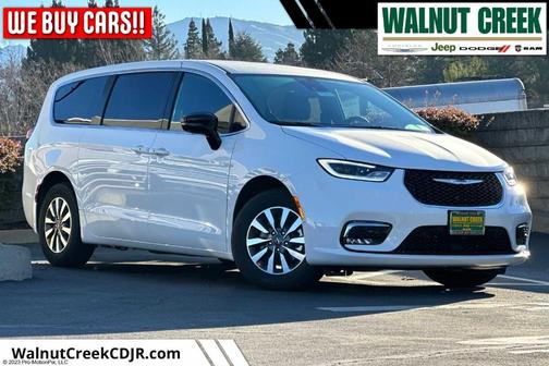 2025 Chrysler Pacifica Hybrid Select