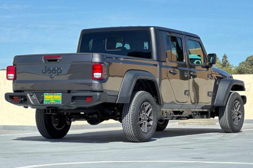 Granite Crystal 2026 Jeep Gladiator Sport