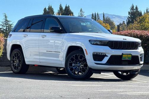2025 Jeep Grand Cherokee Summit