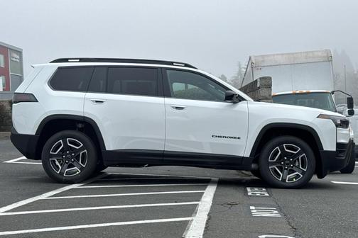 2026 Jeep Cherokee LAREDO/LIMITED